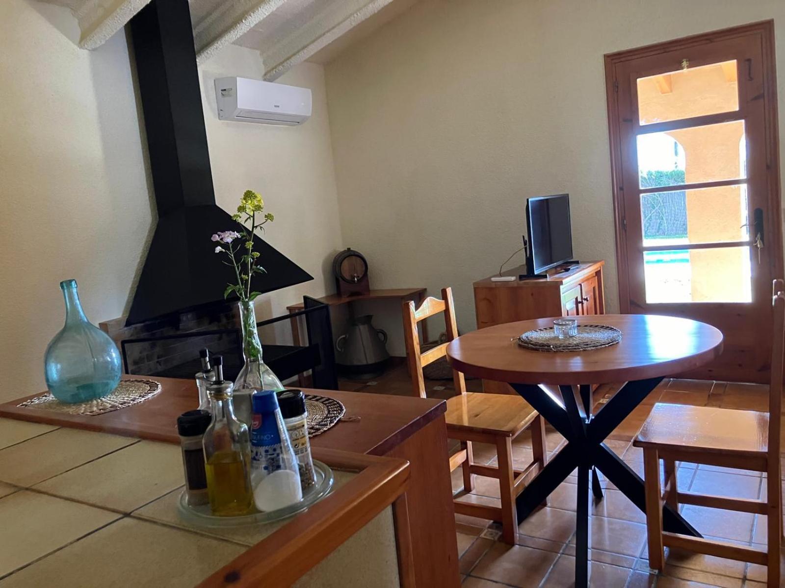 Apartment With Private Pool And Garden San Martín Sarroca Exterior foto